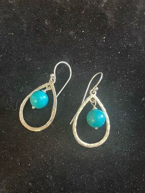 Round Turquoise Bead Hammered Teardrop Dangle Earrings - Sterling Silver 925